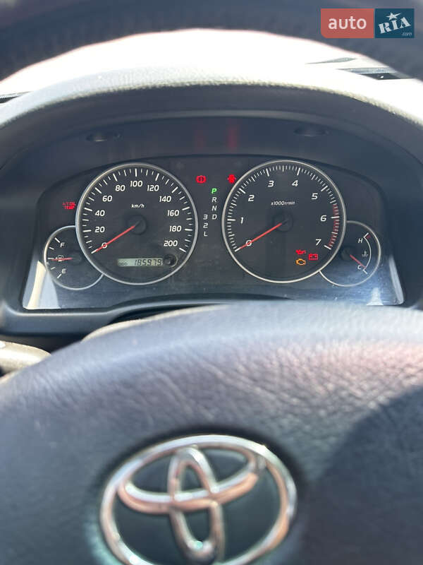 Внедорожник / Кроссовер Toyota Land Cruiser Prado 2006 в Полтаве