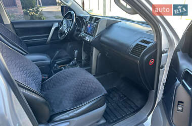 Позашляховик / Кросовер Toyota Land Cruiser Prado 2009 в 