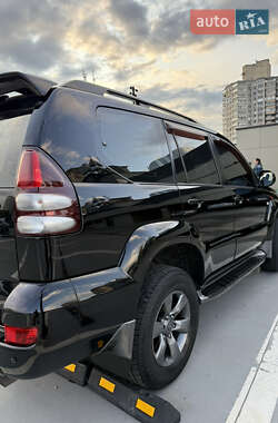 Позашляховик / Кросовер Toyota Land Cruiser Prado 2006 в 