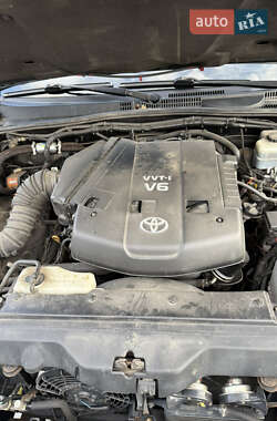 Позашляховик / Кросовер Toyota Land Cruiser Prado 2006 в 