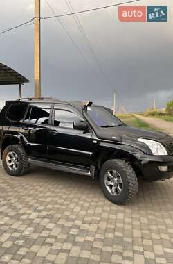 Внедорожник / Кроссовер Toyota Land Cruiser Prado 2005 в 