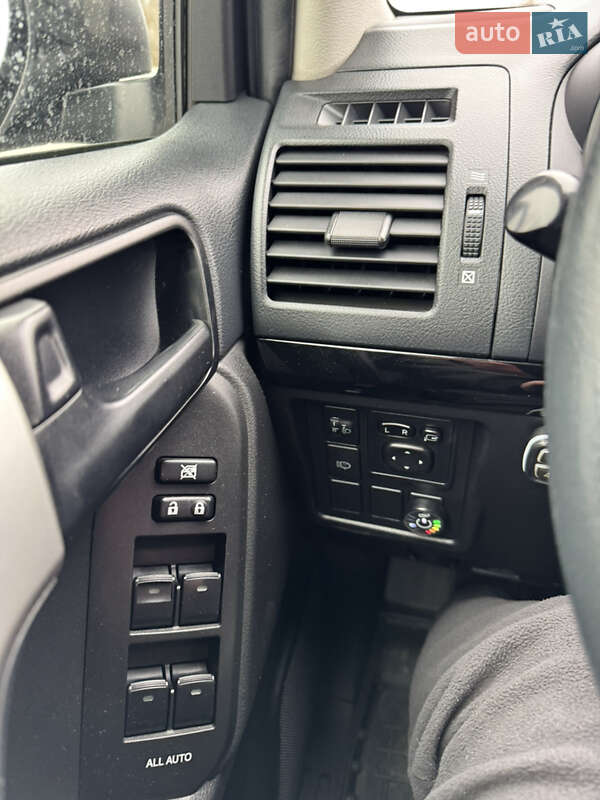 Внедорожник / Кроссовер Toyota Land Cruiser Prado 2017 в Белой Церкви
