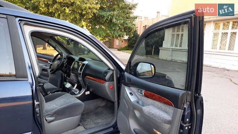 Внедорожник / Кроссовер Toyota Land Cruiser Prado 2007 в Харькове