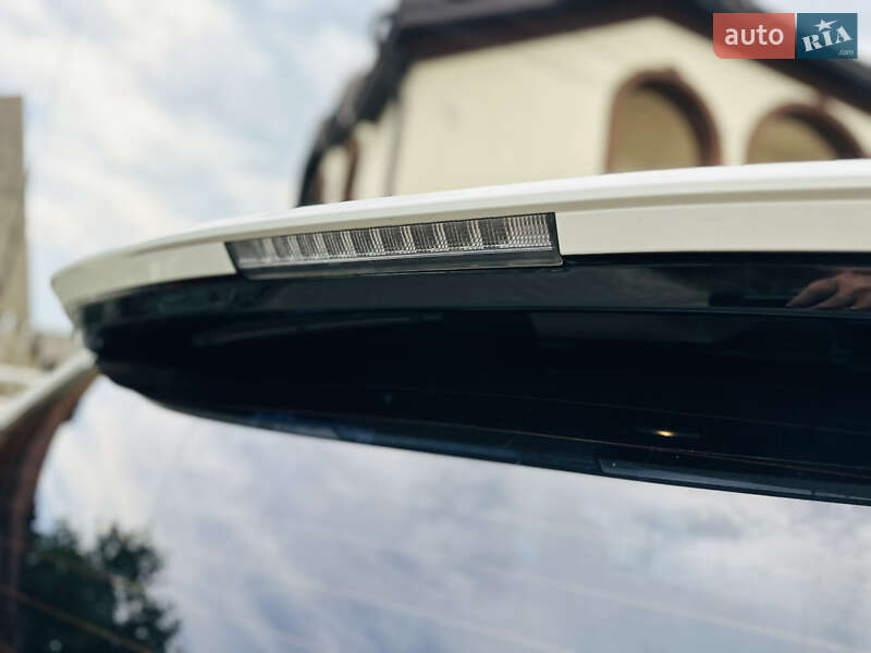 Позашляховик / Кросовер Toyota Land Cruiser Prado 2012 в Нижній Апші