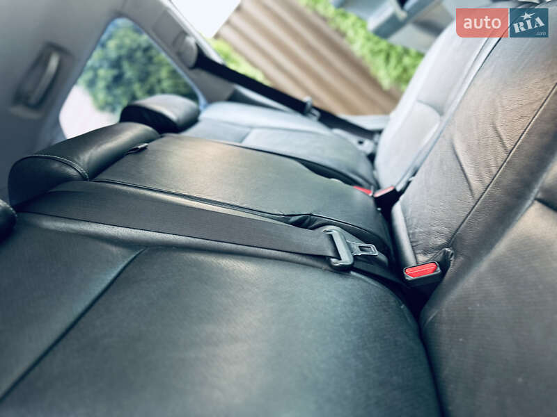 Позашляховик / Кросовер Toyota Land Cruiser Prado 2012 в Нижній Апші