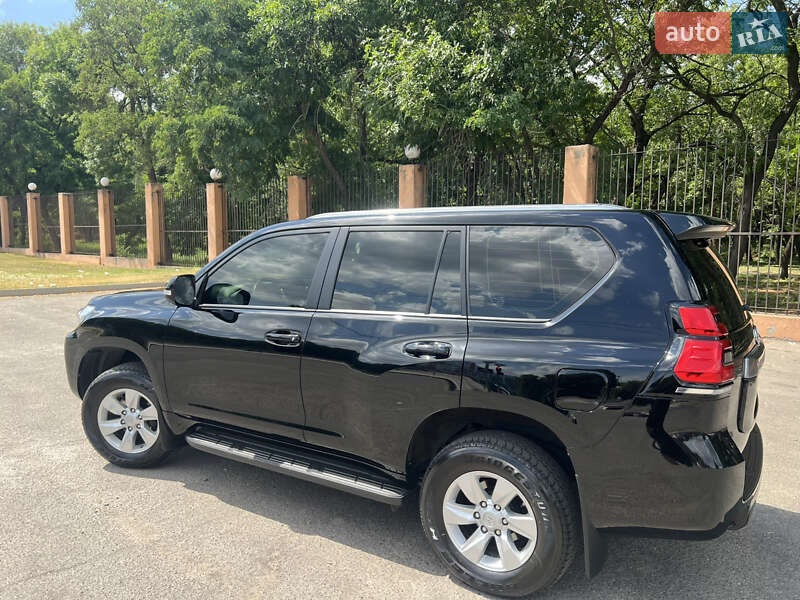 Внедорожник / Кроссовер Toyota Land Cruiser Prado 2019 в Кропивницком фото 3 Внедорожник / Кроссовер Toyota Land Cruiser Prado 2019 в Кропивницком