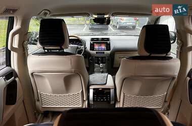 Внедорожник / Кроссовер Toyota Land Cruiser Prado 2020 в 