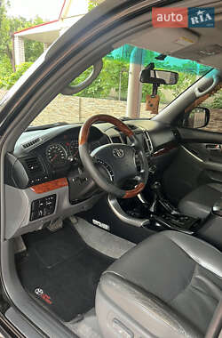 Внедорожник / Кроссовер Toyota Land Cruiser Prado 2007 в 