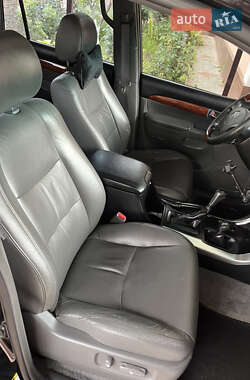 Внедорожник / Кроссовер Toyota Land Cruiser Prado 2007 в 