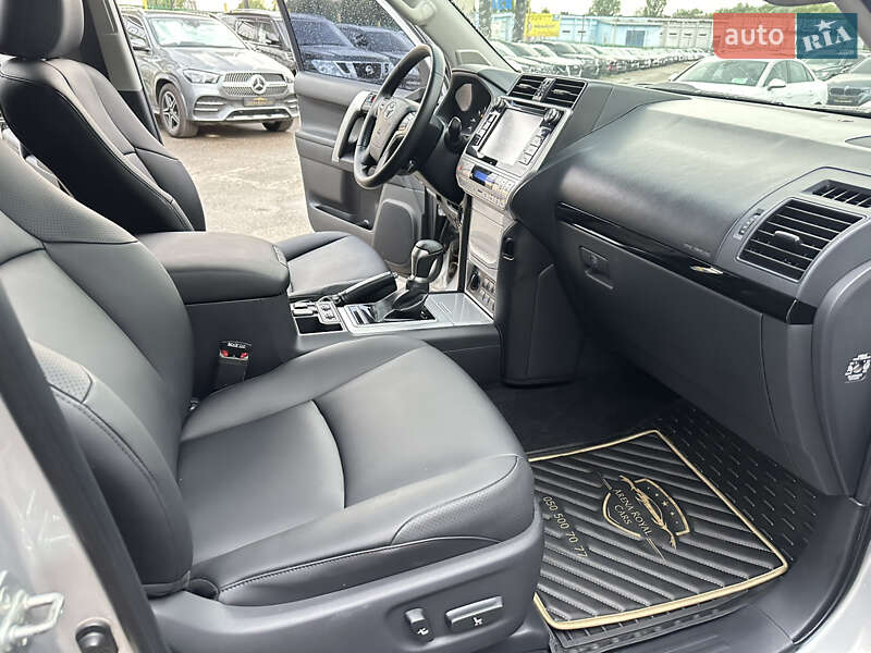 Внедорожник / Кроссовер Toyota Land Cruiser Prado 2019 в Харькове фото 25 Внедорожник / Кроссовер Toyota Land Cruiser Prado 2019 в Харькове