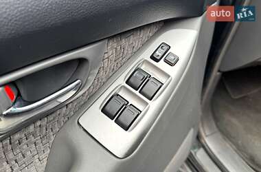 Внедорожник / Кроссовер Toyota Land Cruiser Prado 2004 в 