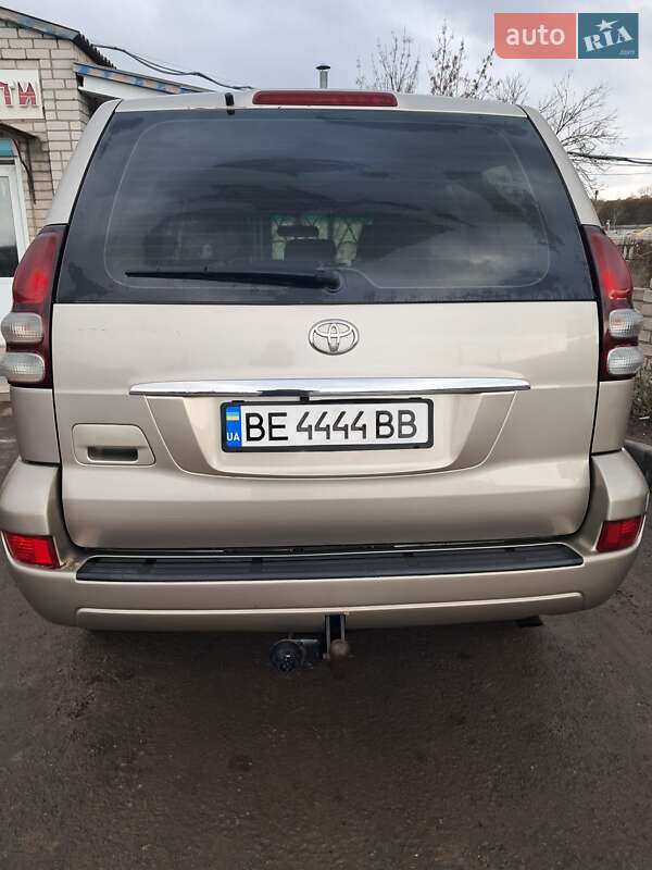 Внедорожник / Кроссовер Toyota Land Cruiser Prado 2008 в Николаеве