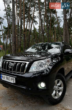 Позашляховик / Кросовер Toyota Land Cruiser Prado 2012 в Києві