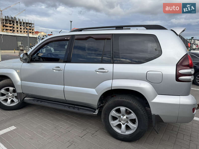 Внедорожник / Кроссовер Toyota Land Cruiser Prado 2007 в Киеве