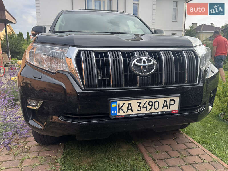 Позашляховик / Кросовер Toyota Land Cruiser Prado 2020 в Києві