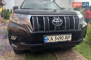 Внедорожник / Кроссовер Toyota Land Cruiser Prado 2020 в 