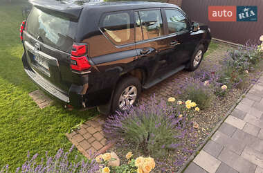 Внедорожник / Кроссовер Toyota Land Cruiser Prado 2020 в 