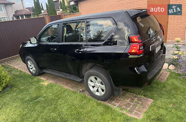 Внедорожник / Кроссовер Toyota Land Cruiser Prado 2020 в 
