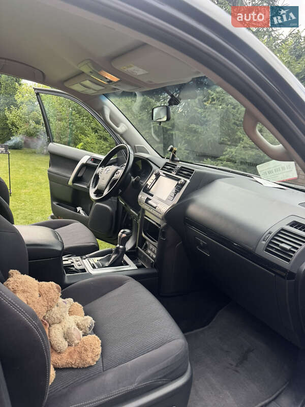 Позашляховик / Кросовер Toyota Land Cruiser Prado 2020 в Києві