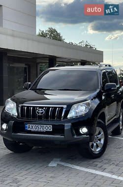 Внедорожник / Кроссовер Toyota Land Cruiser Prado 2011 в 