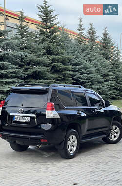 Внедорожник / Кроссовер Toyota Land Cruiser Prado 2011 в 