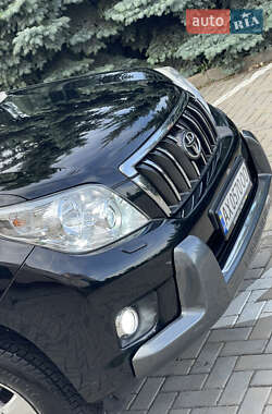 Внедорожник / Кроссовер Toyota Land Cruiser Prado 2011 в 