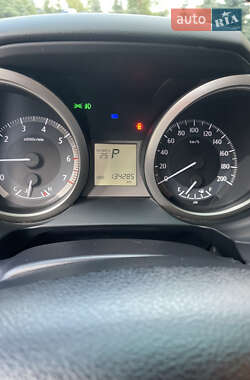 Внедорожник / Кроссовер Toyota Land Cruiser Prado 2011 в 