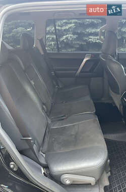 Внедорожник / Кроссовер Toyota Land Cruiser Prado 2011 в 