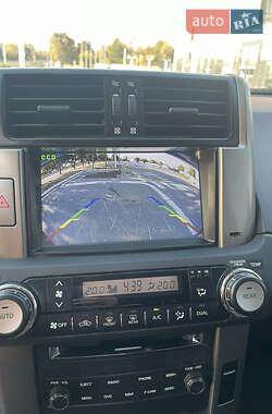 Внедорожник / Кроссовер Toyota Land Cruiser Prado 2011 в 