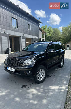 Внедорожник / Кроссовер Toyota Land Cruiser Prado 2010 в 