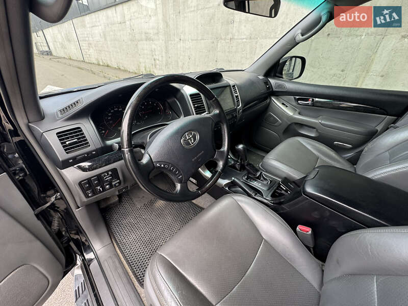 Внедорожник / Кроссовер Toyota Land Cruiser Prado 2008 в Киеве