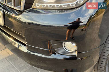 Внедорожник / Кроссовер Toyota Land Cruiser Prado 2010 в 