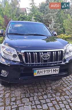 Внедорожник / Кроссовер Toyota Land Cruiser Prado 2011 в Киеве