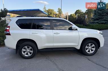 Внедорожник / Кроссовер Toyota Land Cruiser Prado 2014 в 