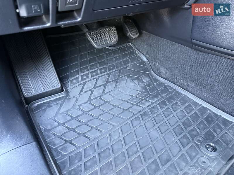 Позашляховик / Кросовер Toyota Land Cruiser Prado 2014 в Полтаві