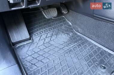 Внедорожник / Кроссовер Toyota Land Cruiser Prado 2014 в 