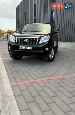 Внедорожник / Кроссовер Toyota Land Cruiser Prado 2013 в 