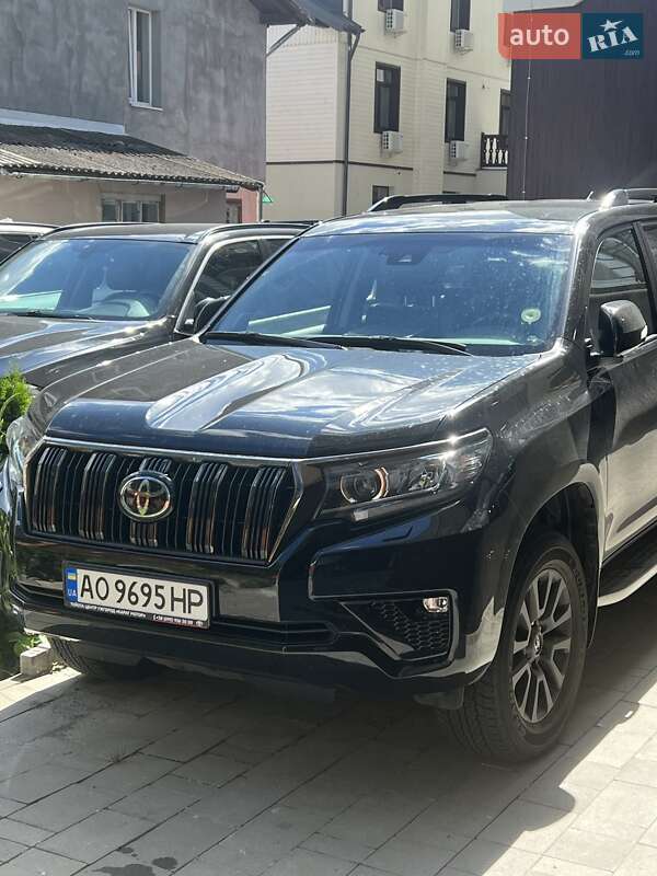 Toyota Land Cruiser Prado 2022