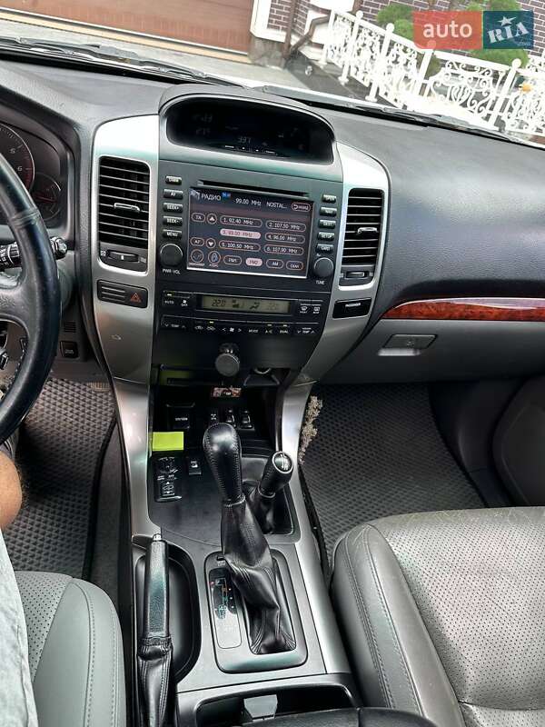 Позашляховик / Кросовер Toyota Land Cruiser Prado 2007 в Києві