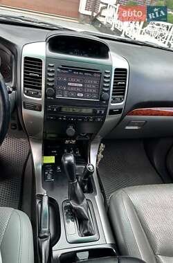 Внедорожник / Кроссовер Toyota Land Cruiser Prado 2007 в 