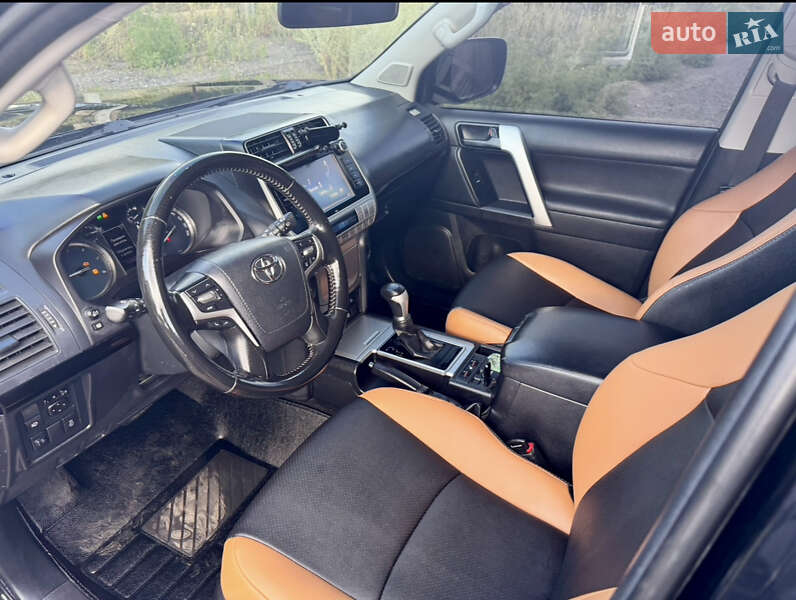 Внедорожник / Кроссовер Toyota Land Cruiser Prado 2020 в Славянске
