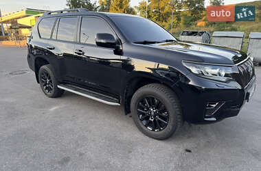 Внедорожник / Кроссовер Toyota Land Cruiser Prado 2021 в 