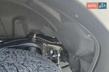 Позашляховик / Кросовер Toyota Land Cruiser Prado 2025 в 
