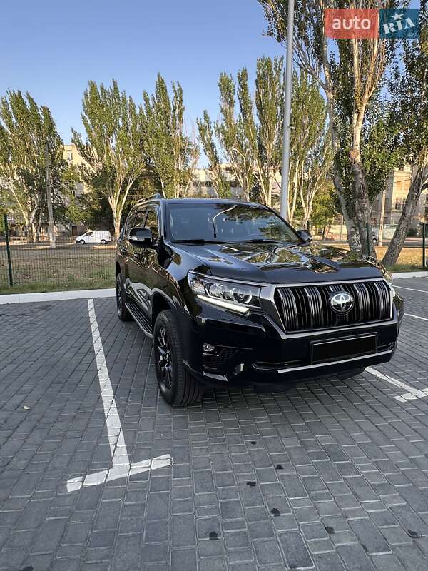 Toyota Land Cruiser Prado 2021