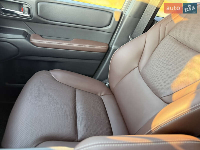 Внедорожник / Кроссовер Toyota Land Cruiser Prado 2024 в Киеве