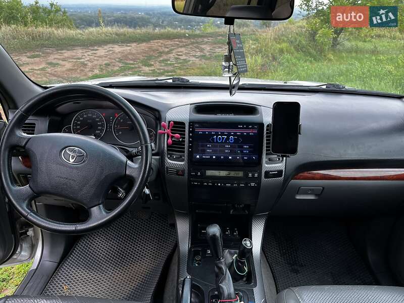 Внедорожник / Кроссовер Toyota Land Cruiser Prado 2007 в Полтаве