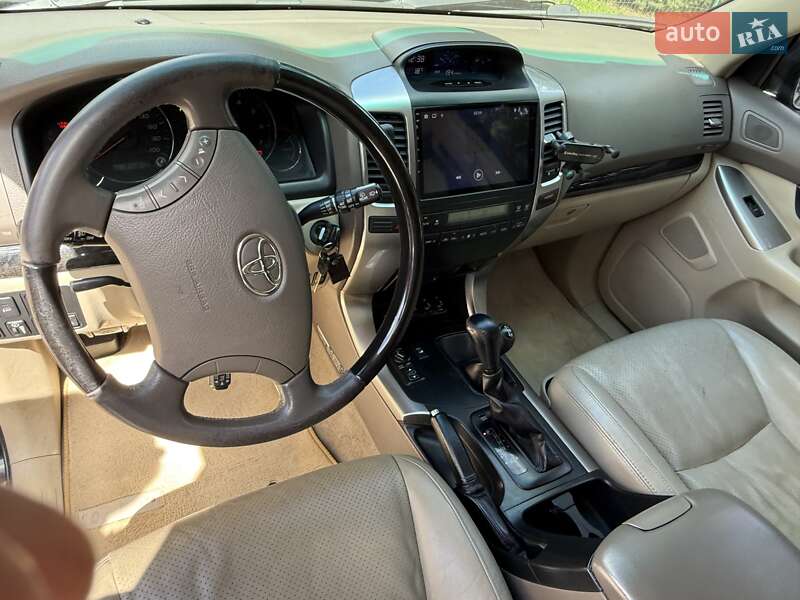 Позашляховик / Кросовер Toyota Land Cruiser Prado 2008 в Рівному фото 5 Позашляховик / Кросовер Toyota Land Cruiser Prado 2008 в Рівному