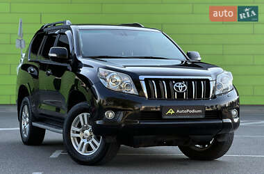 Позашляховик / Кросовер Toyota Land Cruiser Prado 2011 в Києві