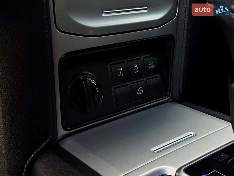 Позашляховик / Кросовер Toyota Land Cruiser Prado 2018 в Києві