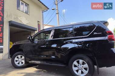 Внедорожник / Кроссовер Toyota Land Cruiser Prado 2022 в 
